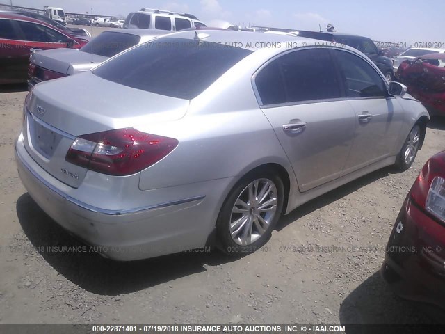 KMHGC4DDXDU246512 - 2013 HYUNDAI GENESIS 3.8L SILVER photo 4