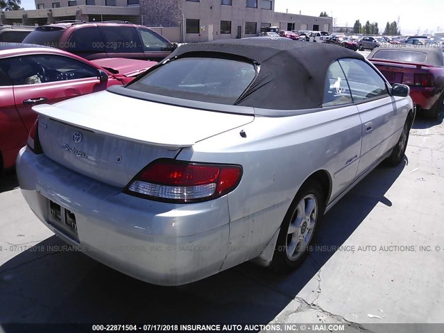 2T1FF22PX1C423710 - 2001 TOYOTA CAMRY SOLARA SE/SLE ვერცხლისფერი ფოტო 4