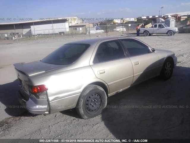 JT2BG22K5Y0389012 - 2000 TOYOTA CAMRY CE/LE/XLE GOLD photo 4