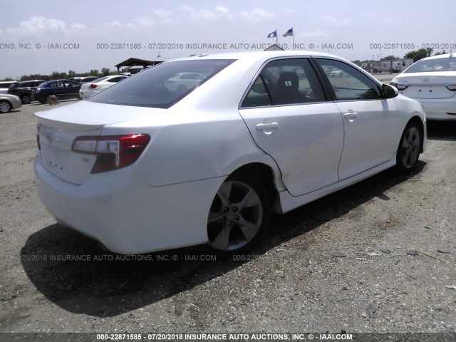 4T1BF1FK5CU632149 - 2012 TOYOTA CAMRY SE/LE/XLE WHITE photo 4
