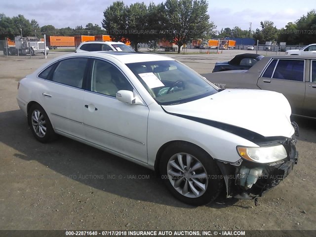 KMHFC46F67A146861 - 2007 HYUNDAI AZERA SE/LIMITED WHITE photo 1