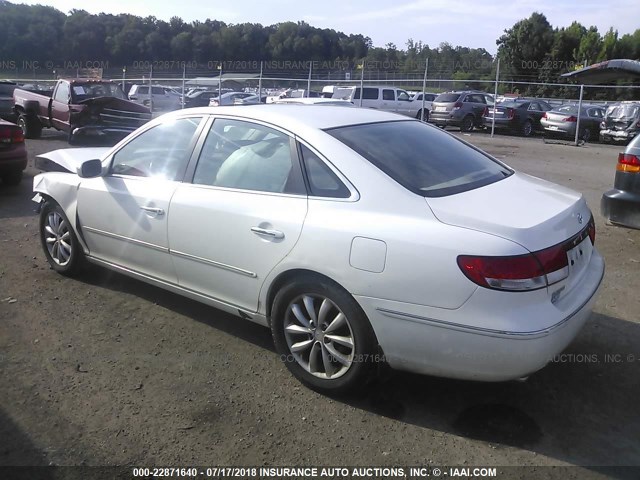 KMHFC46F67A146861 - 2007 HYUNDAI AZERA SE/LIMITED WHITE photo 3