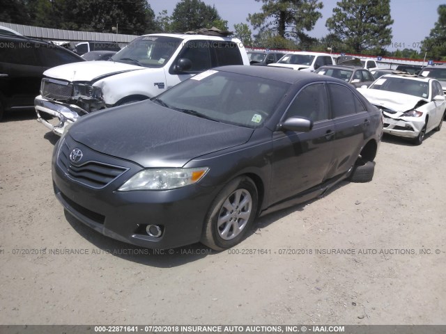 4T4BF3EK0BR210694 - 2011 TOYOTA CAMRY SE/LE/XLE 灰色 照片 2