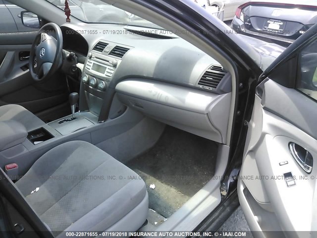 4T1BE46K49U325102 - 2009 TOYOTA CAMRY SE/LE/XLE BLACK photo 5