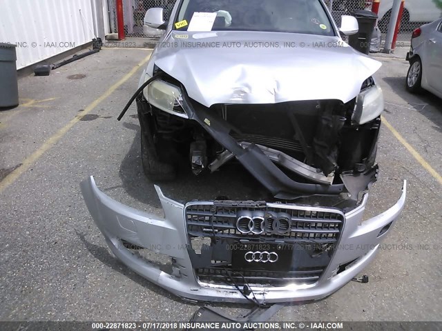 WA1AV74L97D007433 - 2007 AUDI Q7 4.2 QUATTRO SILVER photo 6