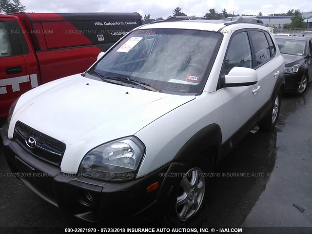 KM8JN72D75U092086 - 2005 HYUNDAI TUCSON GLS/LX WHITE photo 2