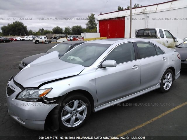 4T1BE46K19U330354 - 2009 TOYOTA CAMRY SE/LE/XLE SILVER photo 2