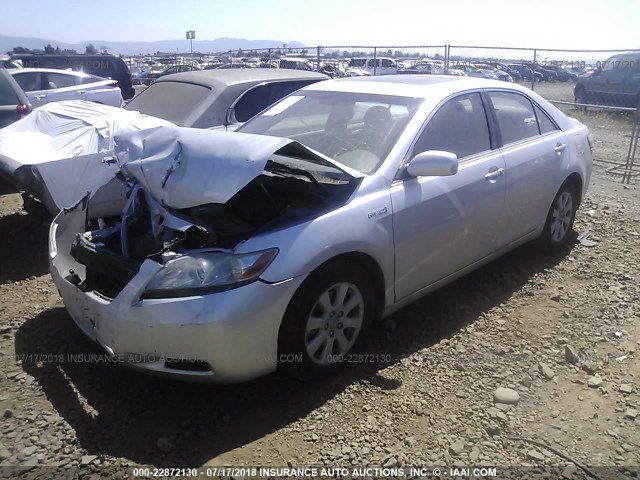 JTNBB46K373008634 - 2007 TOYOTA CAMRY NEW GENERAT HYBRID SILVER photo 2