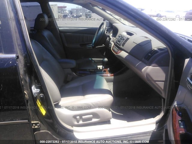 4T1BF30K83U045464 - 2003 TOYOTA CAMRY LE/XLE/SE 黑色 照片 5