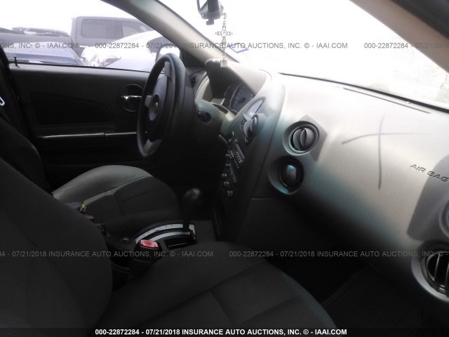 2G2WP522451249094 - 2005 PONTIAC GRAND PRIX BLACK photo 5