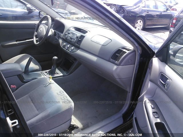 JTDBE32K653027283 - 2005 TOYOTA CAMRY LE/XLE/SE Qara foto 5