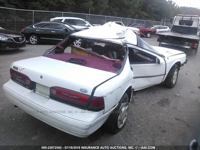 1FAPP6242PH176210 - 1993 FORD THUNDERBIRD LX WHITE photo 4