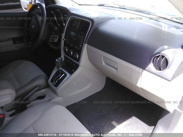 1B3CB3HA1AD604397 - 2010 DODGE CALIBER MAINSTREET WHITE photo 5