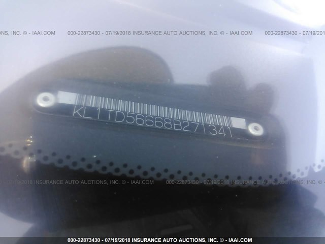 KL1TD56668B271341 - 2008 CHEVROLET AVEO LS SILVER photo 9