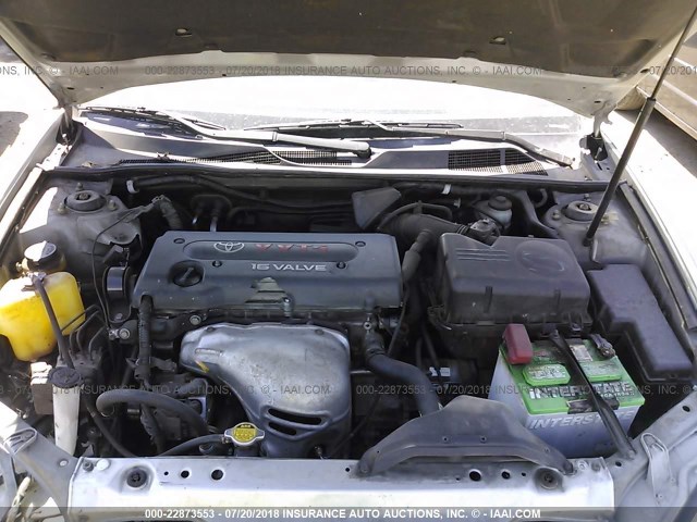 JTDBE30K720062155 - 2002 TOYOTA CAMRY LE/XLE/SE Gümüş foto 10