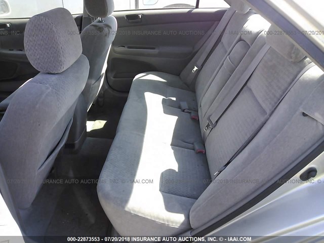 JTDBE30K720062155 - 2002 TOYOTA CAMRY LE/XLE/SE Gümüş foto 8