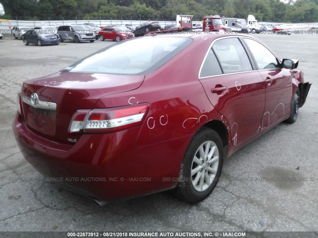 4T4BF3EK3BR103610 - 2011 TOYOTA CAMRY SE/LE/XLE RED photo 4