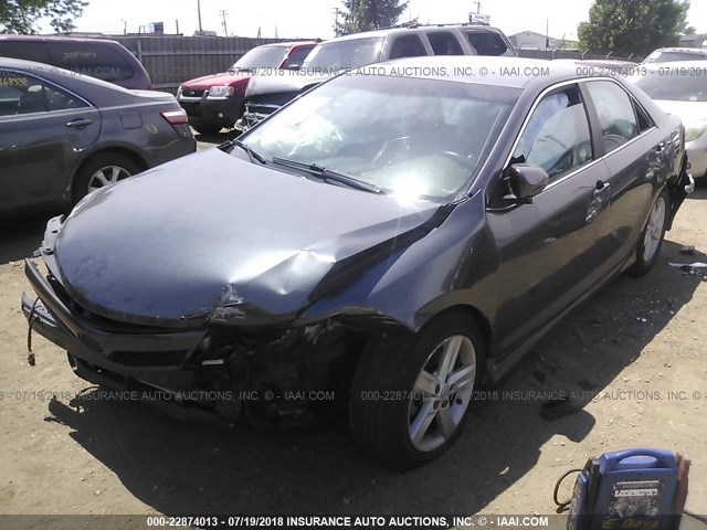 4T1BF1FK1DU204029 - 2013 TOYOTA CAMRY L/SE/LE/XLE Qara foto 2