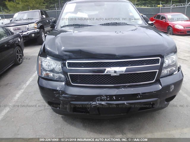 1GNSCAE00BR180147 - 2011 CHEVROLET TAHOE C1500  LS BLACK photo 6