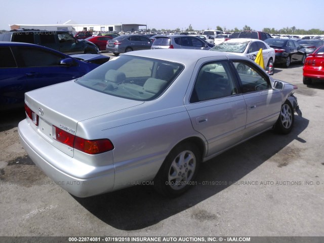 4T1BF22K4YU100314 - 2000 TOYOTA CAMRY LE/XLE SILVER photo 4