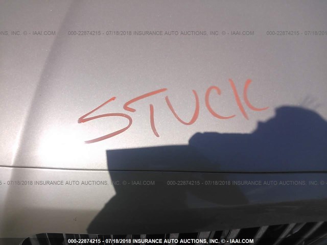 5LMFU28R34LJ34043 - 2004 LINCOLN NAVIGATOR TAN photo 10