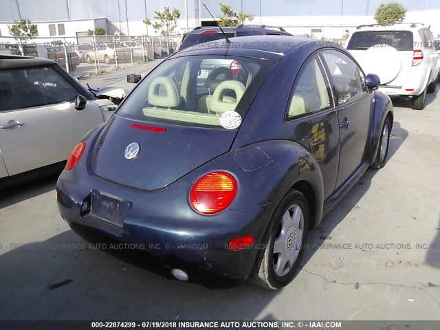 3VWDD21C8YM443707 - 2000 VOLKSWAGEN NEW BEETLE GLX 蓝色 照片 4