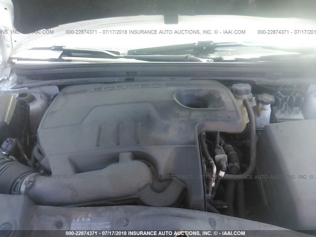 1G1ZB5EB8AF271355 - 2010 CHEVROLET MALIBU LS თეთრი ფოტო 10