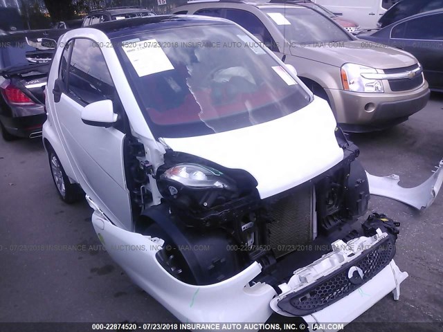 WMEEJ3BA1DK701779 - 2013 SMART FORTWO PURE/PASSION WHITE photo 1