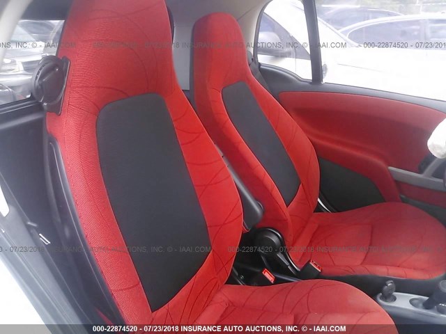 WMEEJ3BA1DK701779 - 2013 SMART FORTWO PURE/PASSION WHITE photo 8