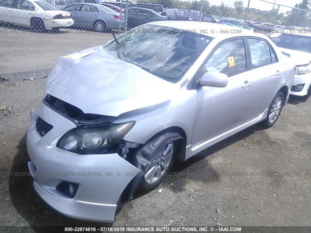 1NXBU4EE5AZ354594 - 2010 TOYOTA COROLLA S/LE/XLE SILVER photo 2