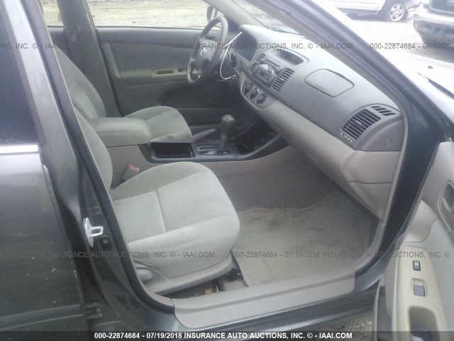 4T1BE32K13U721561 - 2003 TOYOTA CAMRY LE/XLE/SE 米色 照片 5