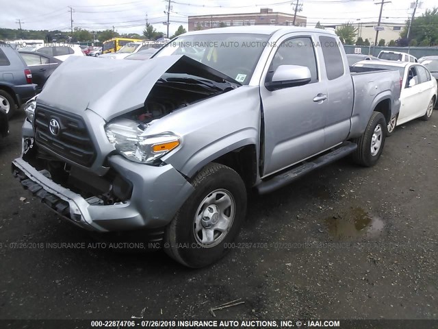 5TFSX5EN4HX050621 - 2017 TOYOTA TACOMA ACCESS CAB/SR/SR5 SILVER photo 2