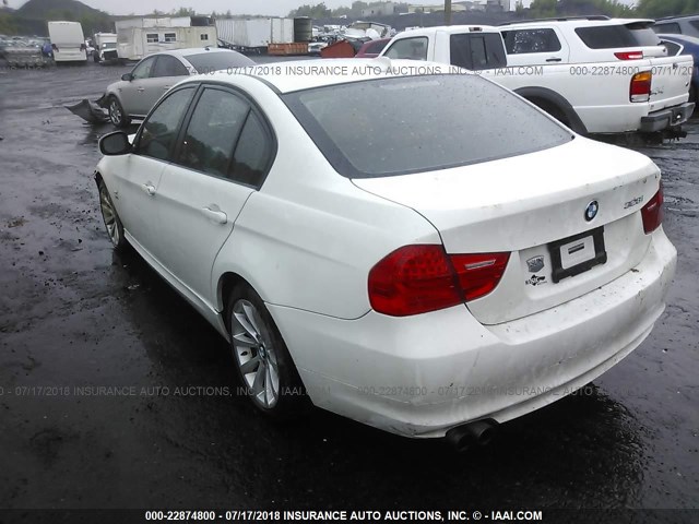 WBAPK5G59BNN28940 - 2011 BMW 328 XI SULEV WHITE photo 3