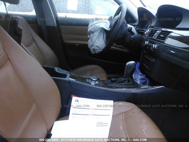 WBAPK5G59BNN28940 - 2011 BMW 328 XI SULEV WHITE photo 5