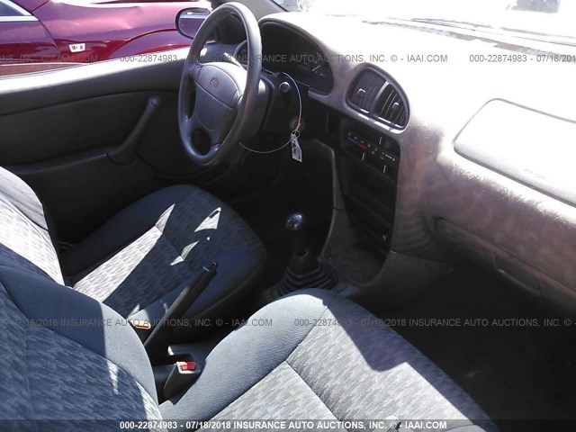 2C1MR2266S6712279 - 1995 GEO METRO LSI RED photo 5