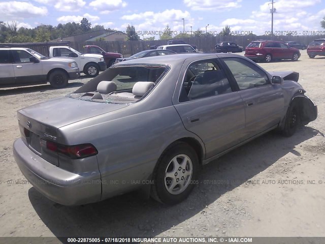 4T1BG22K3XU547163 - 1999 TOYOTA CAMRY CE/LE/XLE 灰色 照片 4