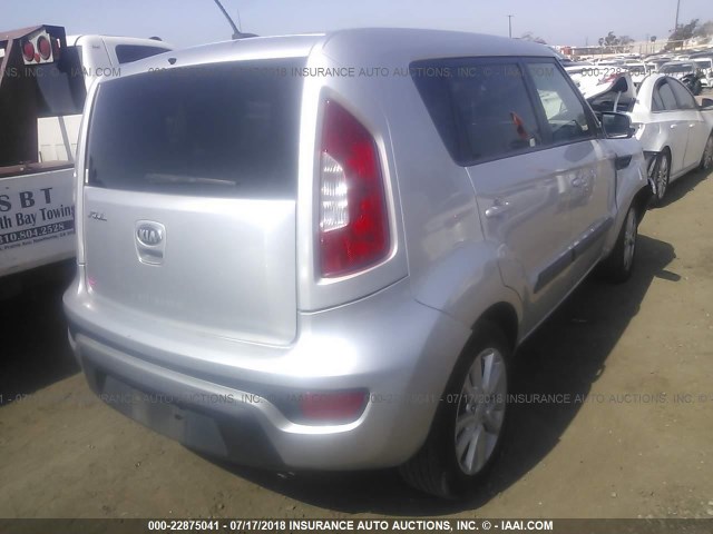 KNDJT2A67D7553073 - 2013 KIA SOUL +/!/SPORT SILVER photo 4