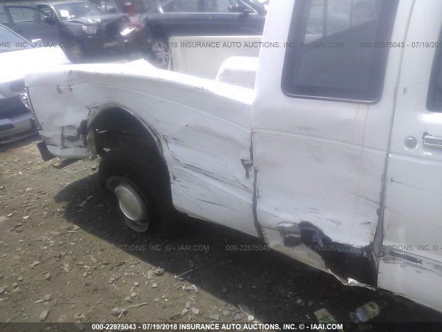 1GTCS14B5D2510234 - 1983 GMC S TRUCK S15 WHITE photo 6