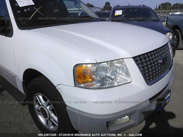 1FMRU15W23LB08455 - 2003 FORD EXPEDITION XLT WHITE photo 6