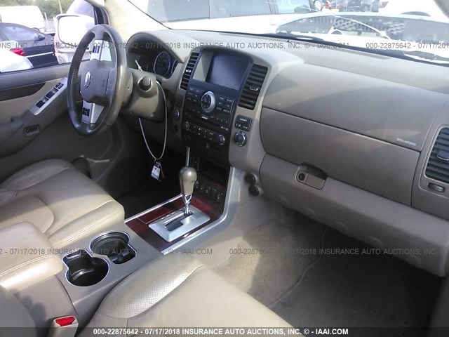 5N1BR1NB1AC603856 - 2010 NISSAN PATHFINDER LE WHITE photo 5