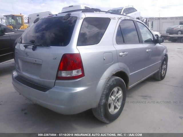 KNDJC733545294983 - 2004 KIA SORENTO EX/LX SILVER photo 4