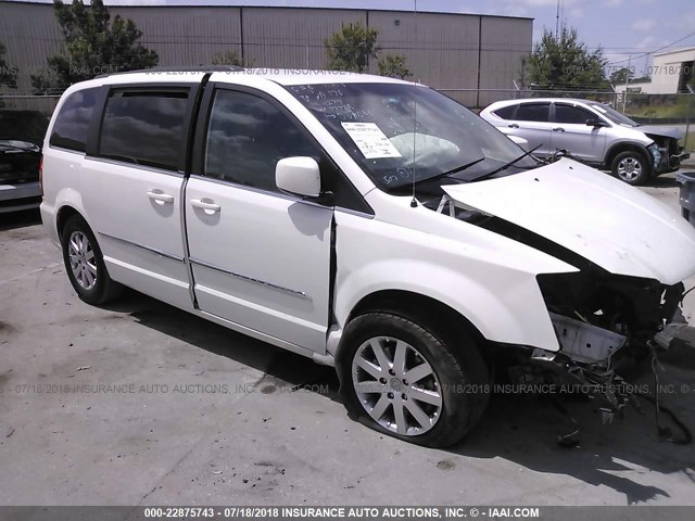 2C4RC1BG6DR737715 - 2013 CHRYSLER TOWN & COUNTRY TOURING WHITE photo 1