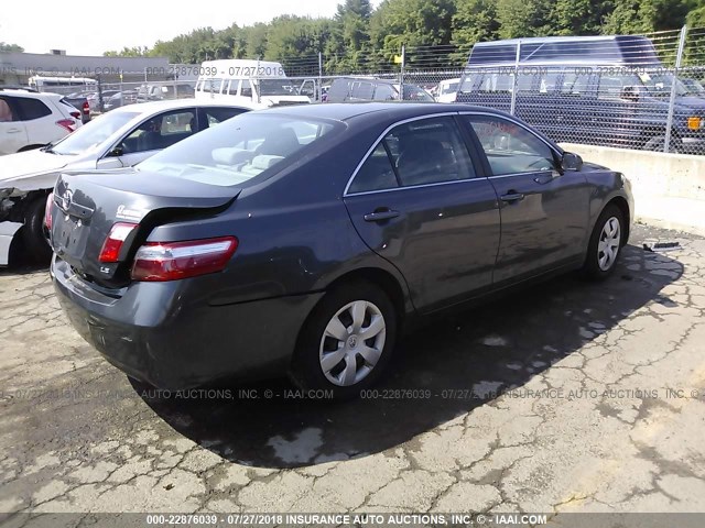 4T1BE46K69U315042 - 2009 TOYOTA CAMRY SE/LE/XLE ნაცრისფერი ფოტო 4