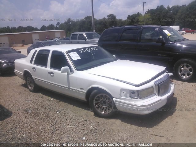 1LNLM81W8VY736370 - 1997 LINCOLN TOWN CAR EXECUTIVE Белый фото 1