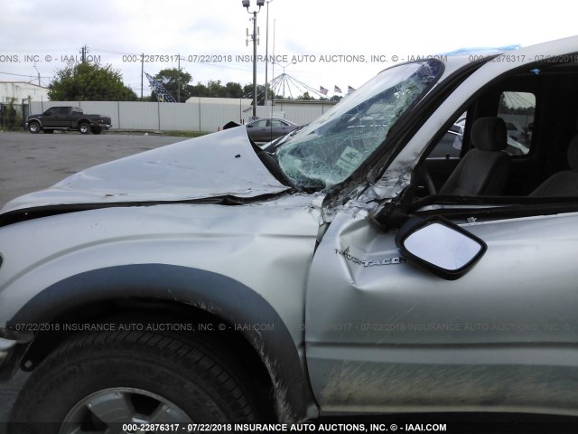 5TEWN72N41Z850454 - 2001 TOYOTA TACOMA XTRACAB SILVER photo 6