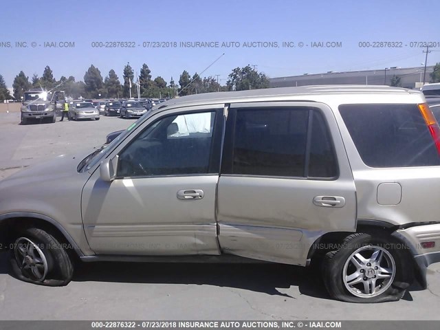 JHLRD1874YC036662 - 2000 HONDA CR-V SE/EX GOLD photo 6