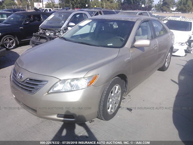 4T1BB46KX7U013789 - 2007 TOYOTA CAMRY NEW GENERAT HYBRID TAN photo 2