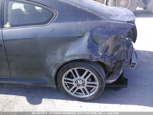 JTKDE177650018983 - 2005 TOYOTA SCION TC 灰色 照片 6