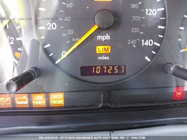 4JGAB72E2YA220984 - 2000 MERCEDES-BENZ ML 430 银色 照片 7