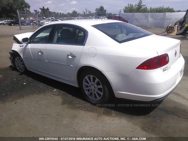 1G4HC5EM3BU142529 - 2011 BUICK LUCERNE CXL WHITE photo 3